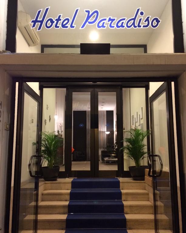Hotel Paradiso Милано Екстериор снимка