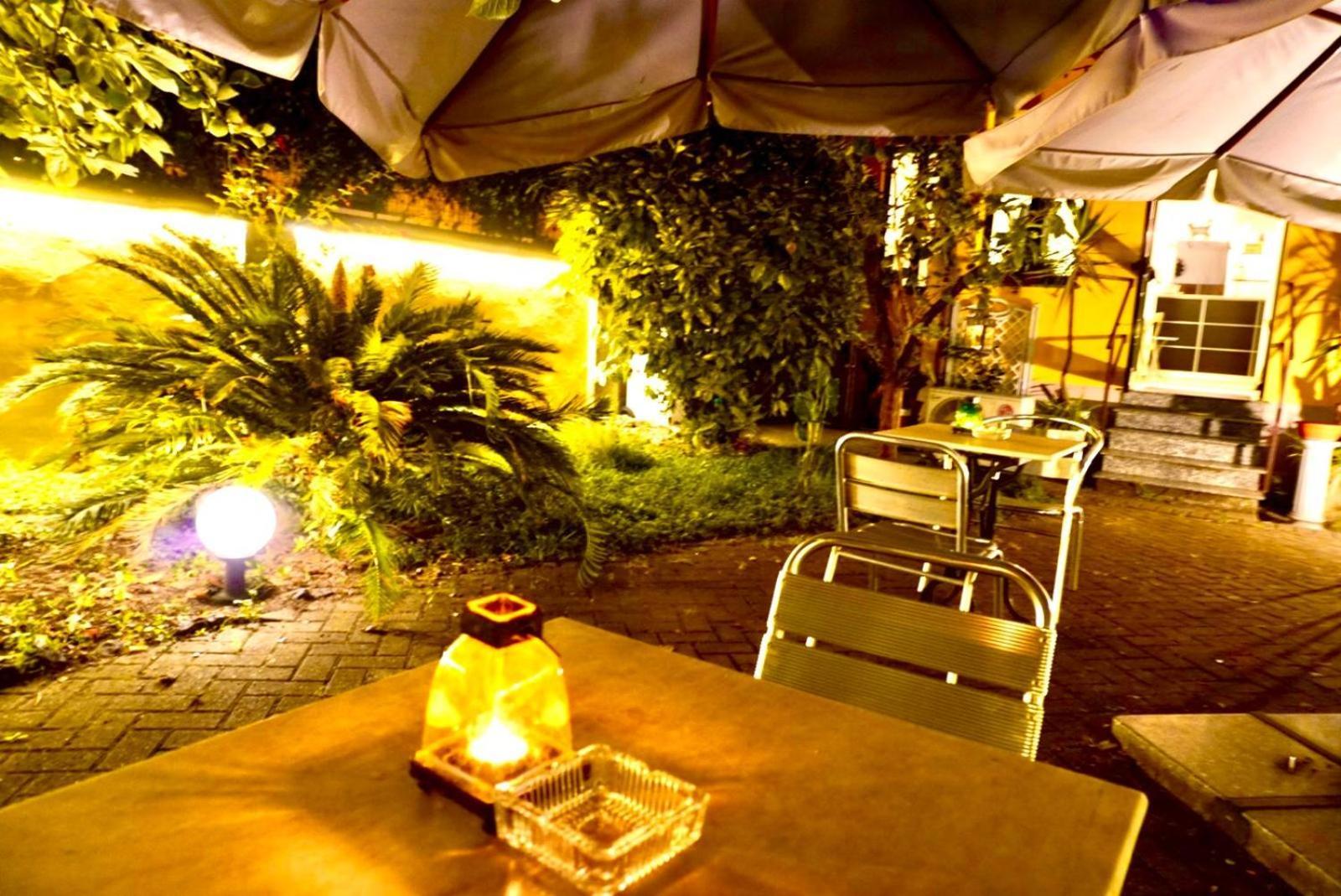 Hotel Paradiso Милано Екстериор снимка
