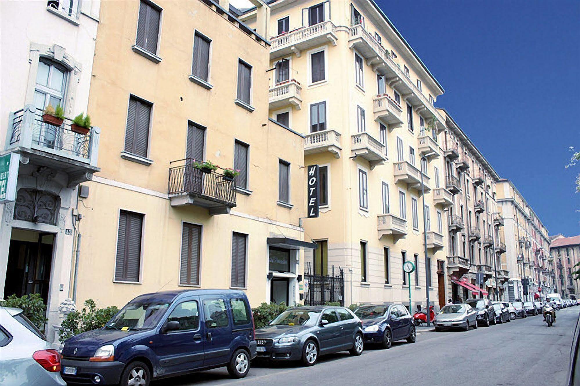 Hotel Paradiso Милано Екстериор снимка
